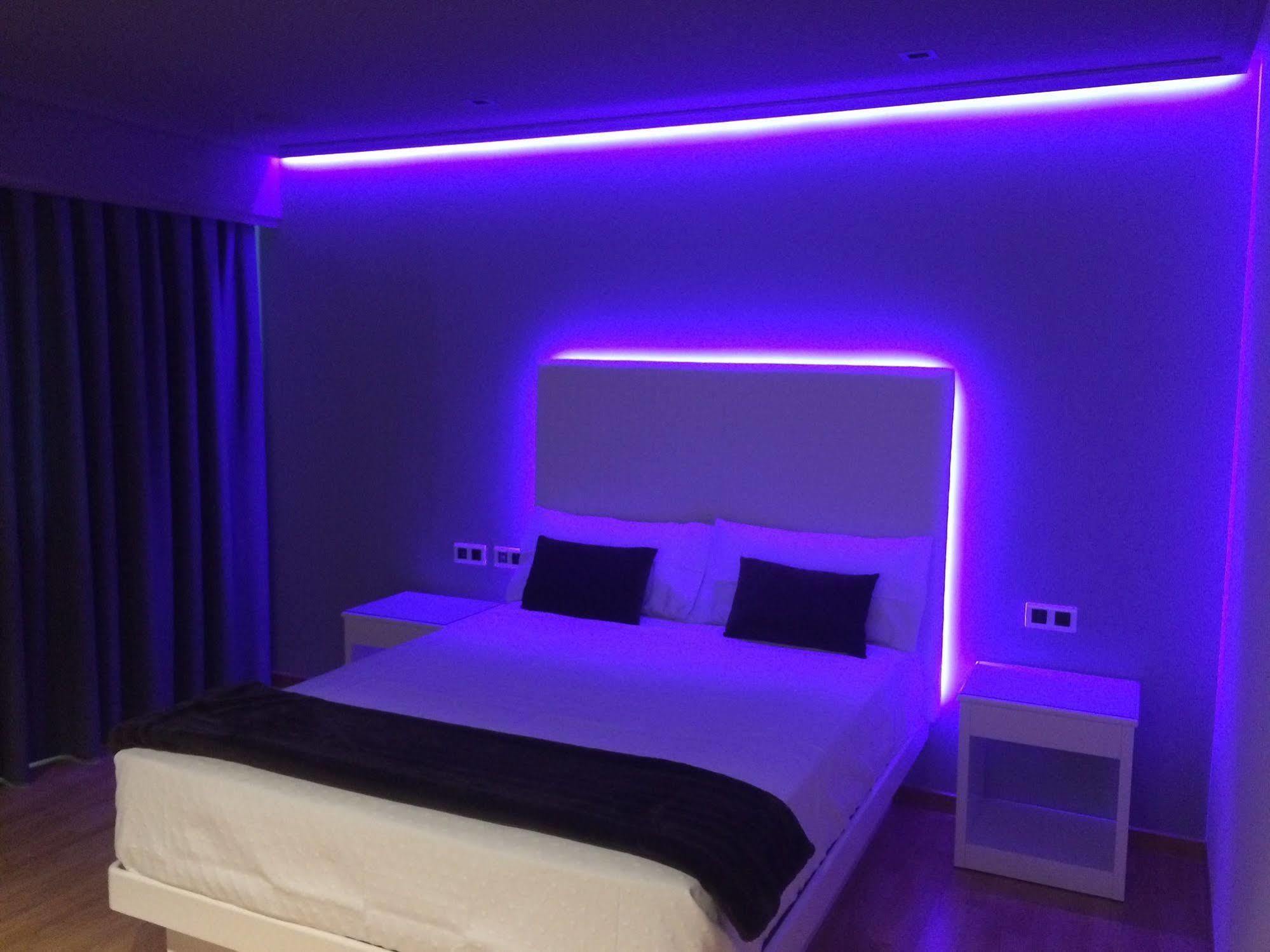 Motel Trebol Tui Zewnętrze zdjęcie