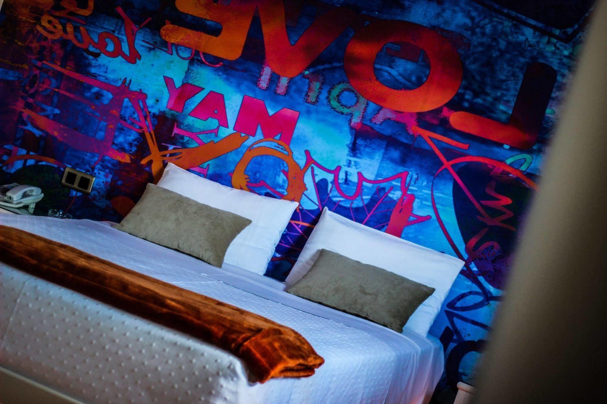 Motel Trebol Tui Zewnętrze zdjęcie
